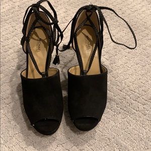 MICHAEL KORS BLACK LACE-UP WEDGES